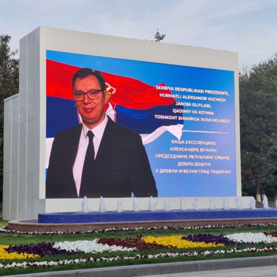 Vučić svečano dočekan u Uzbekistanu; "Gradimo čvršće odnose" FOTO