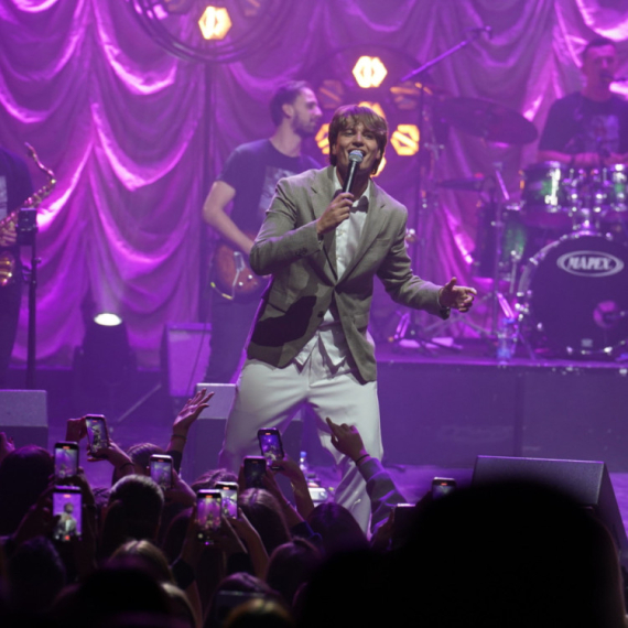 U rekordnom roku rasprodao i drugi koncert u Sava centru: Jakov Jozinović zaludeo publiku u Beogradu