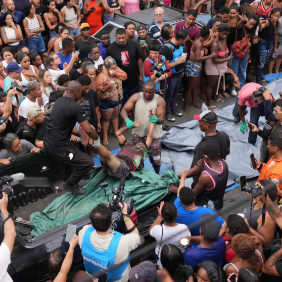 Rat na ulicama Rio de Ženeira: Ubijeno 132 ljudi, među mrtvima i policajci FOTO/VIDEO
