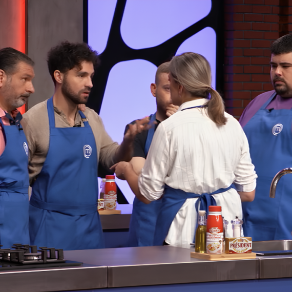 "Momci, bez priče" Jelena zavodi red: Uogu vođe je ozbiljno shvatila VIDEO