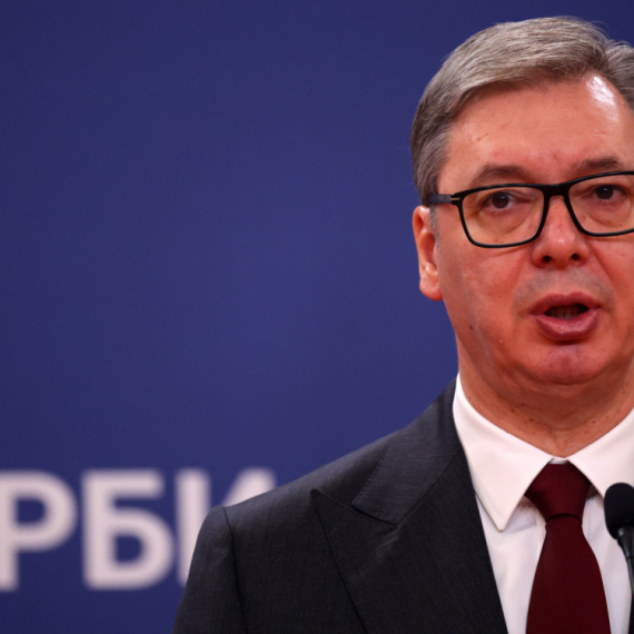 Vučić sutra sa italijanskim ministrom