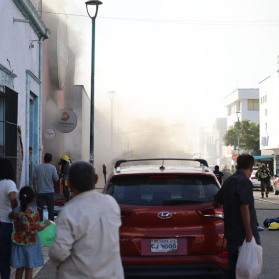 Požar u prodavnici: Najmanje 23 mrtvih, među njima i deca; Mnogo povređenih FOTO/VIDEO