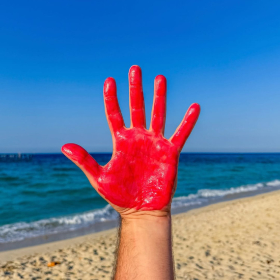 Turistički vodič podržava rušenje Srbije i "pumpanje" – a od iste te države živi: Licemerno ponašanje Ćirovića