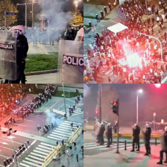 Neredi ispred Narodne skupštine; Blokaderi napali policiju; Bacaju kamenje i flaše; Topovski udari FOTO/VIDEO