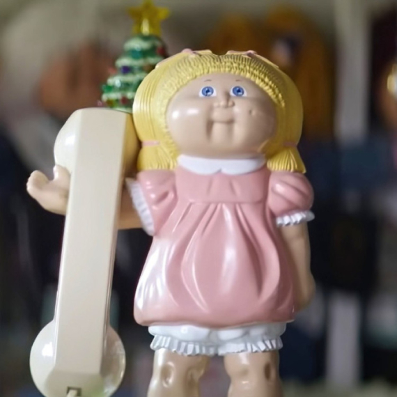 Lutka koja grize prst i druge propale genijalnosti: Otvorena najbizarnija izložba