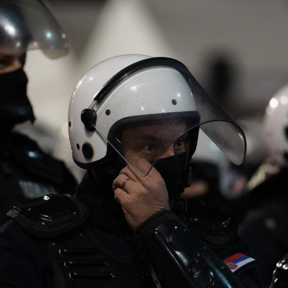 Oglasio se MUP: Uhapšen blokader zbog skandaloznog ponašanja i remećenja javnog reda i mira