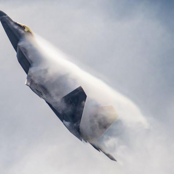 Brutalan napad na prestonicu; Pogođeni su; Oglasio se Zelenski; Gori! FOTO/VIDEO