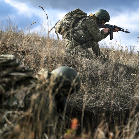 Rusi nastavljaju s likvidacijama; Ukrajinci beže; Britanska vojska spremna; Ulazi u Ukrajinu FOTO/VIDEO