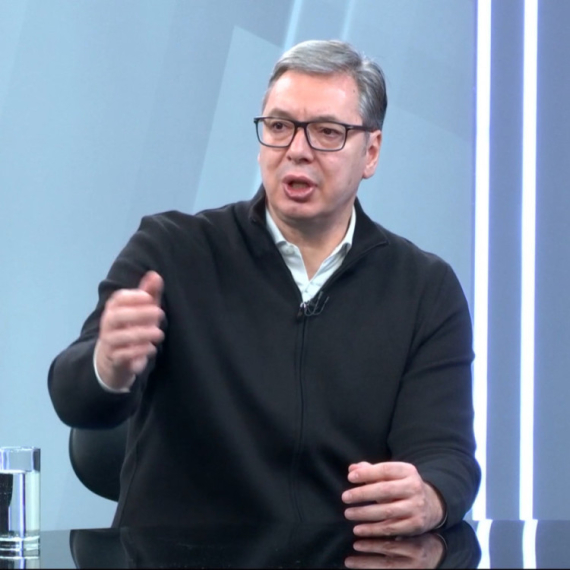 Vučić otkrio: Tražimo dvojicu snajperista za koje znamo da se nalaze u Beogradu; Znamo i odakle im novac