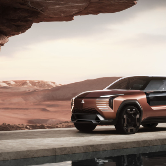 Mitsubishi Elevance: SUV koji spaja eleganciju i snagu FOTO