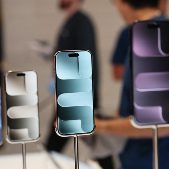 Procurilo: Apple planira tanji iPhone 18 Air