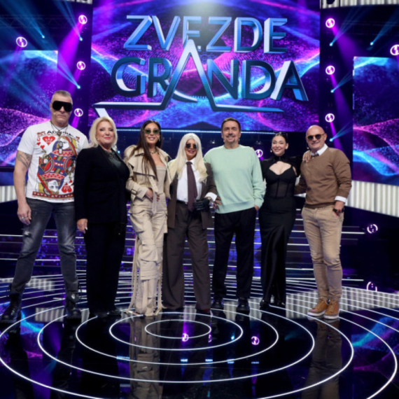 Zvezde Granda nova epizoda; Keba zaratio sa Snežanom Đurišić: "Ko ti drma kavez?"