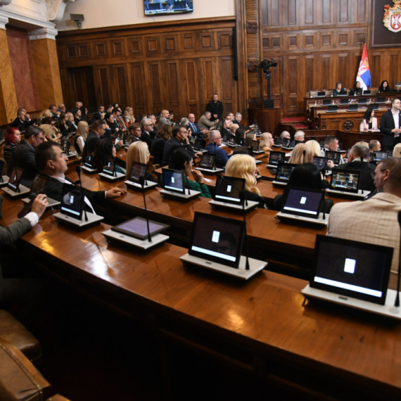 Počela nova sednica Skupštine; Na dnevnom redu 40 tačaka