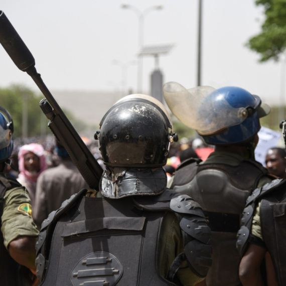 Vojska tvrdi: Situacija je pod kontrolom VIDEO