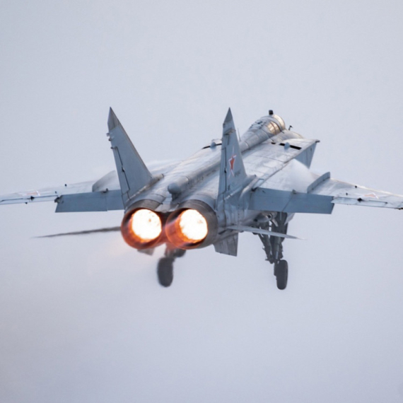 Snimljen "Mig-31" naoružan "Kinžalima" FOTO