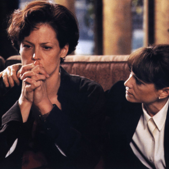 Psihološki triler iz devedesetih izaziva jezu među gledaocima na Netflixu: Sigorni Viver u glavnoj ulozi