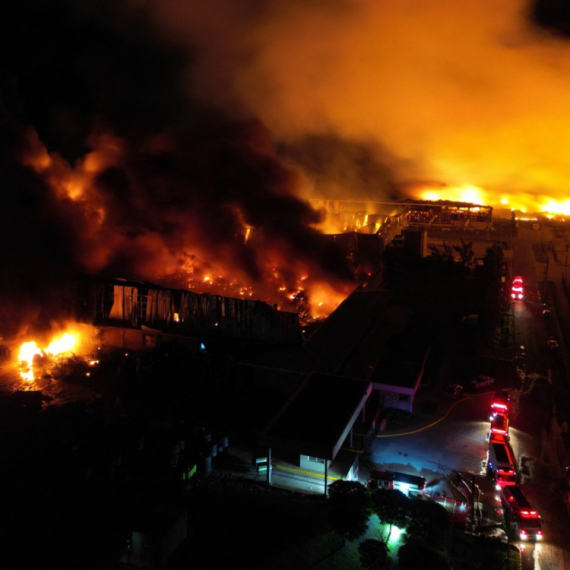 Pakao na jugu SAD: Požari gutaju kuće VIDEO