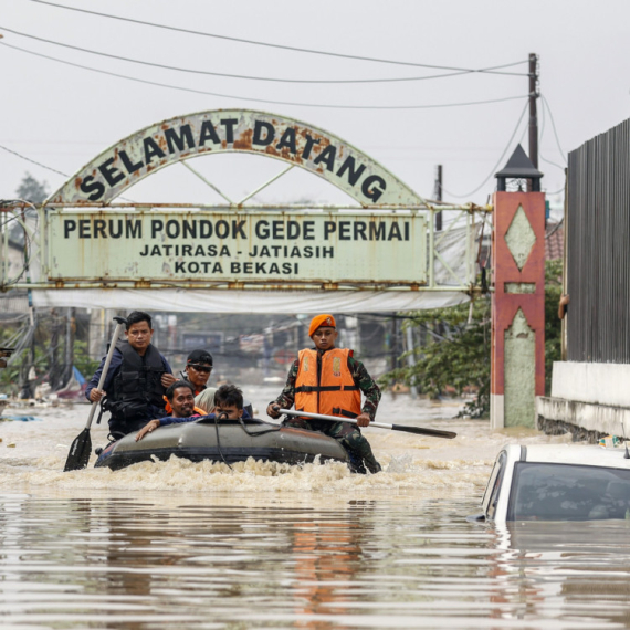 Drama na centralnoj Javi: 6 mrtvih, 17 nestalih; Selo zatrpano preko noći VIDEO