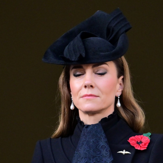 Šta se događa sa Kejt? Ono što radi u šumi nikoga nije ostavilo ravnodušnim VIDEO