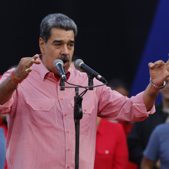 Madurov "odgovor" Americi: "Imagine" Džona Lenona VIDEO