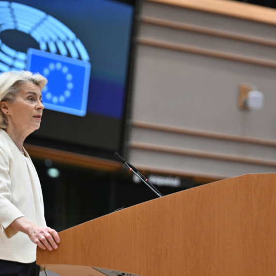 Briselu je ostalo mesec dana