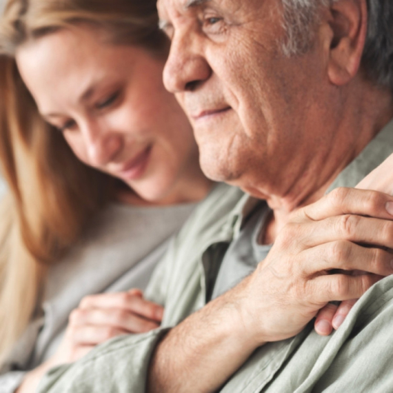 Zašto Alchajmer briše sećanja na voljene osobe?