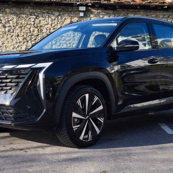 Geely Starray 2.0: Kako da povežete Android telefon kao da imate Android Auto