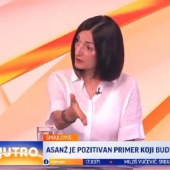 Smajlović: Oni koji se bore za Generalštab nisu reč rekli kada su poklanjali Maršalat VIDEO