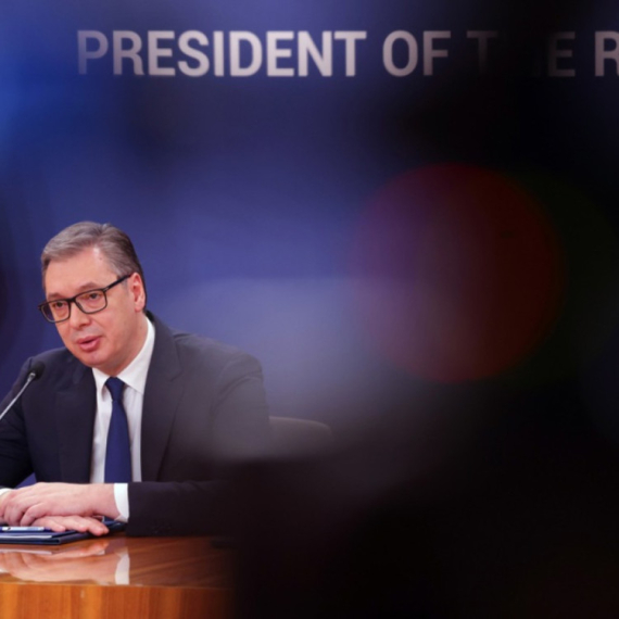 Blokaderima je Vučić kriv za sve, pa čak i za vremenske nepogode VIDEO