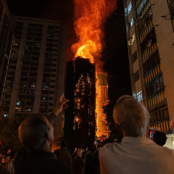 Ogroman požar progutao nebodere; Objavljuju se užasni snimci; Broje se mrtvi, nestalih na stotine VIDEO/FOTO