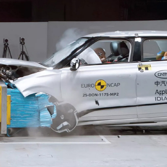 Nova EuroNCAP donose veliku promenu: Kraj automobilima bez fizičkih komandi?