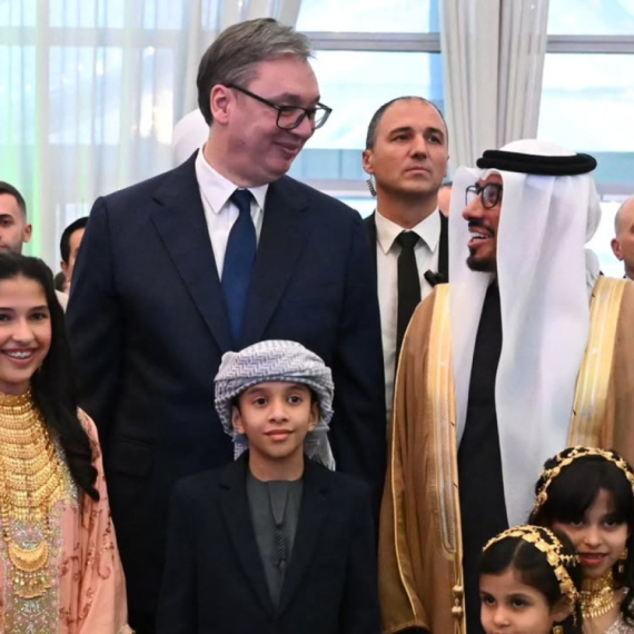 Vučić na prijemu povodom Nacionalnog dana UAE: Uputio sam šeiku najsrdačnije čestitke FOTO