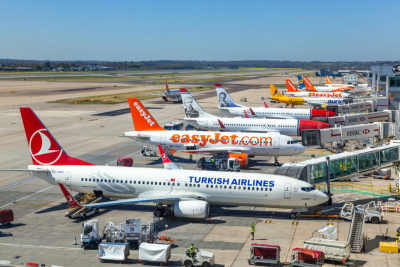 Slika za Aerodromi širom Evrope ostaju bez goriva