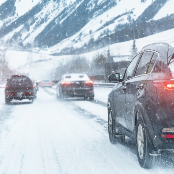 Praznici donose gužve i veći rizik: Evo na šta vozači moraju posebno da obrate pažnju