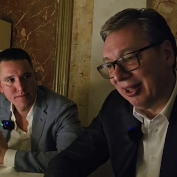 Vučić sa rođendanske proslave sina Danila: Hvala ljudima na ogromnoj podršci u Negotinu, Sečnju, Mionici VIDEO