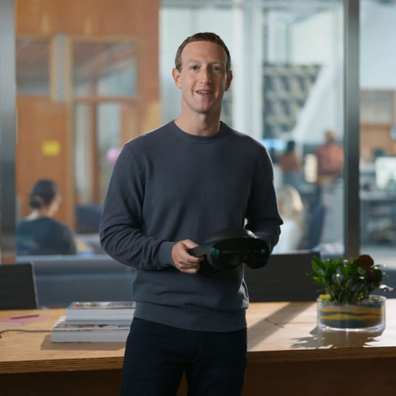 Zakerbergov san se ruši