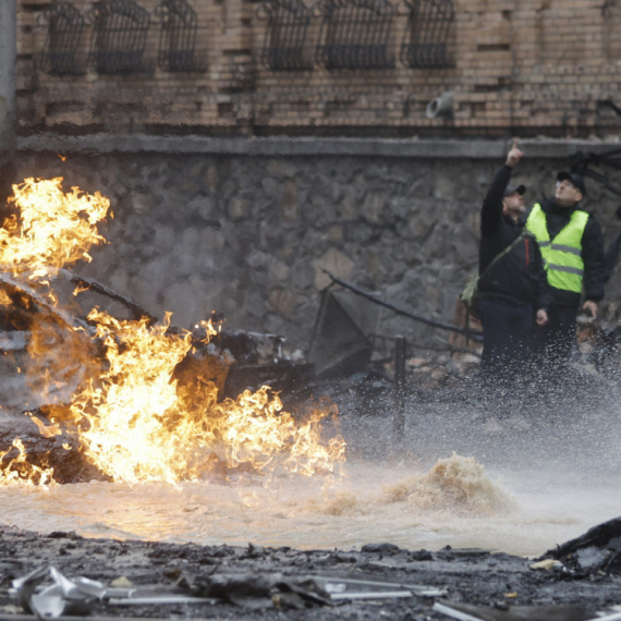 Masovni napad na Kijev; Ukrajina broji žrtve; Poljaci podigli avione zbog napada FOTO/VIDEO