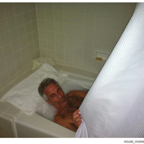 "Kakav bolesnik": Fotografija u Epstajnovoj kancelariji koja je najviše uznemirila javnost FOTO