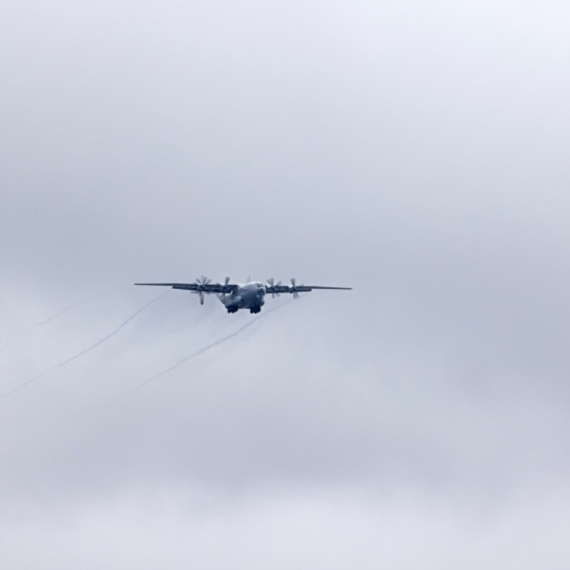 Gigant je prepolovljen: Isplivao novi snimak pada ruskog An-22 VIDEO