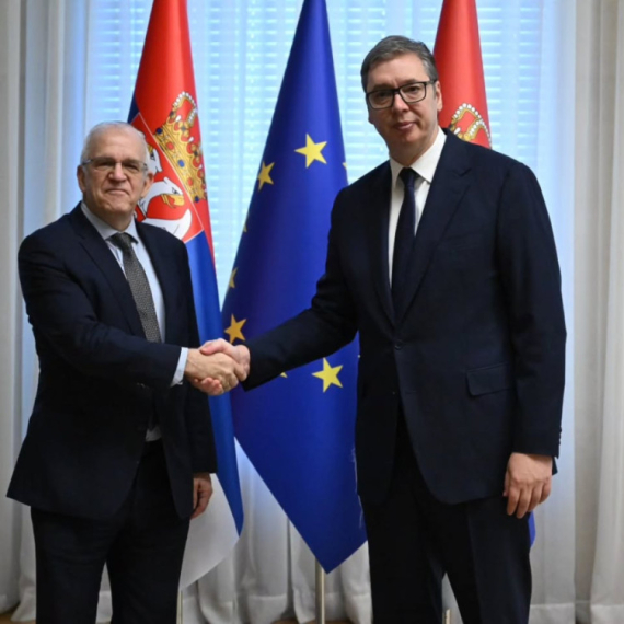 Vučić meets with World Bank delegation: Productive meeting focused on energy security PHOTO