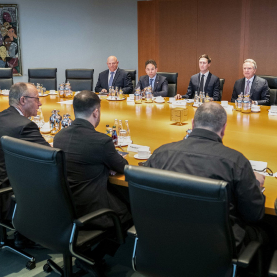 Delegacija SAD vršila pritisak na Kijev: Putin želi...