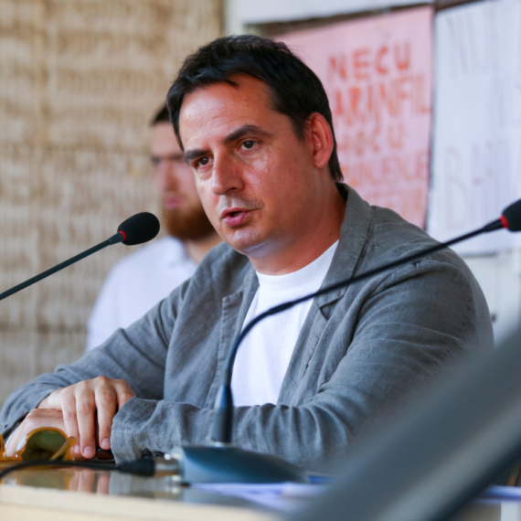 Hrvatski voditelj i Kesić "odsvirali" kraj blokadama: Nema više velikih skupova