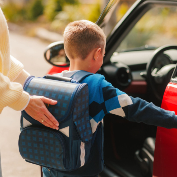 Počinje zakazivanje termina za testiranje i upis dece u prvi razred preko eUprave