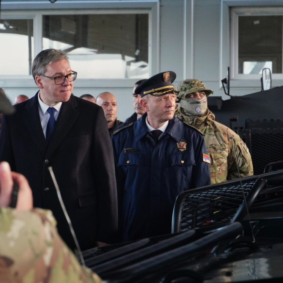 Vučić dobio priznanje od SAJ-a i poručio: Vi ste kičma svake države