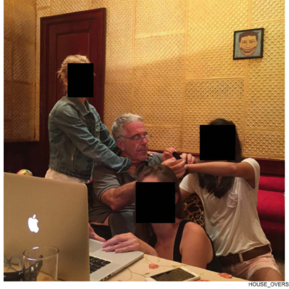 Ovo su najjeziviji detalji otkriveni u dokumentima o Epstajnu: Gnusni zahtevi za podvođenje