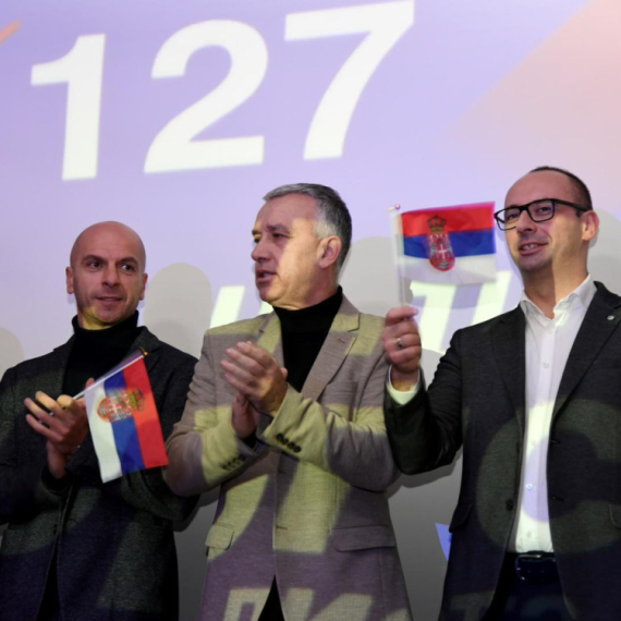 Vučić: Pozivam ljude da glasaju za Srpsku listu; Verujem u snagu srpskog jedinstva