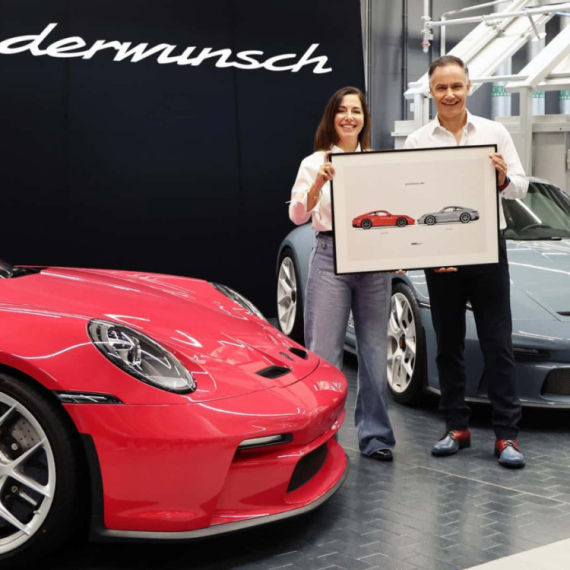 Ups! Dva automobila greškom dobila isti serijski broj, evo kako je Porsche reagovao FOTO