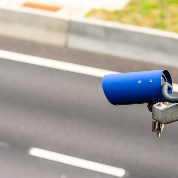 "Nevidljivi" radari stižu na magistrale: Šta očekuje vozače na najrizičnijim deonicama