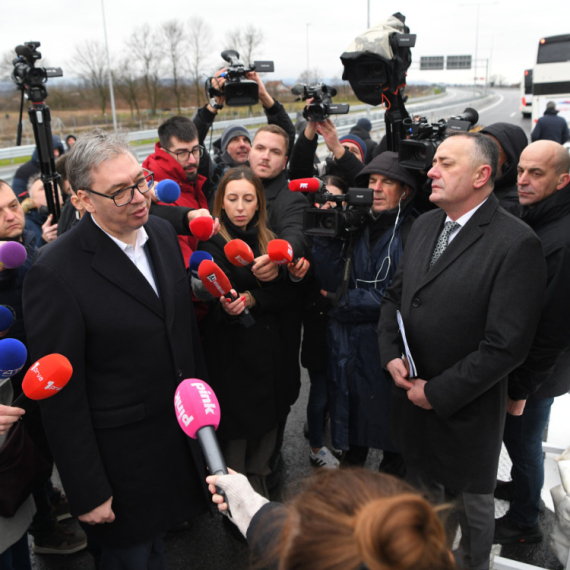 Vučić: Verujem da će naša lista biti lista svih ljudi koji žele pristojnu Srbiju