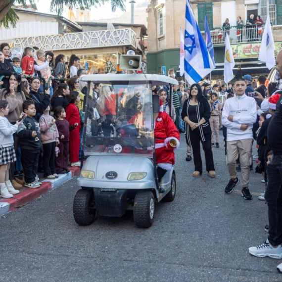 Uhapšen "Deda Mraz": Drama na božićnoj zabavi FOTO/VIDEO